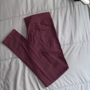 Aerie maroon leggings